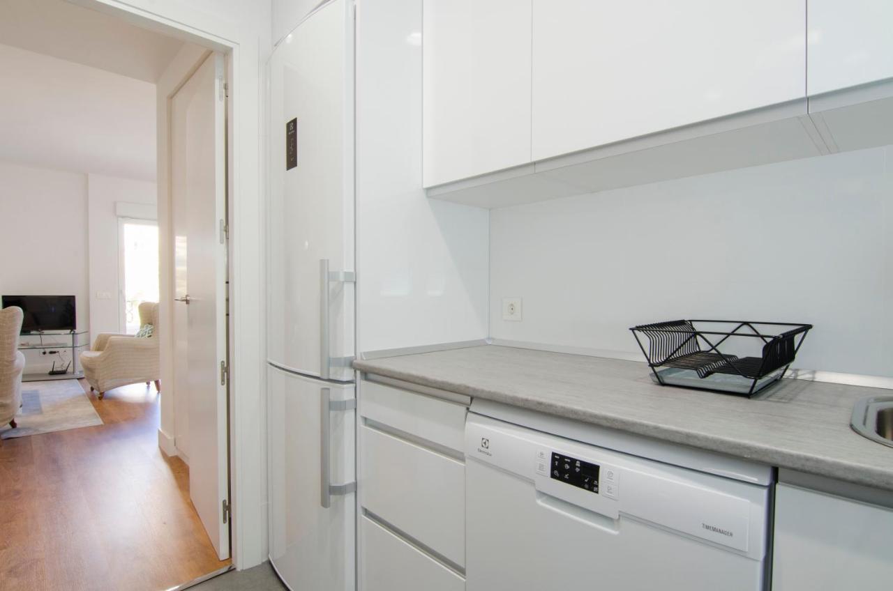 2 Bedrooms 2 Bathrooms Furnished - Bernabeu - Business Area With Terrace - Minty Stay Madrid Dış mekan fotoğraf