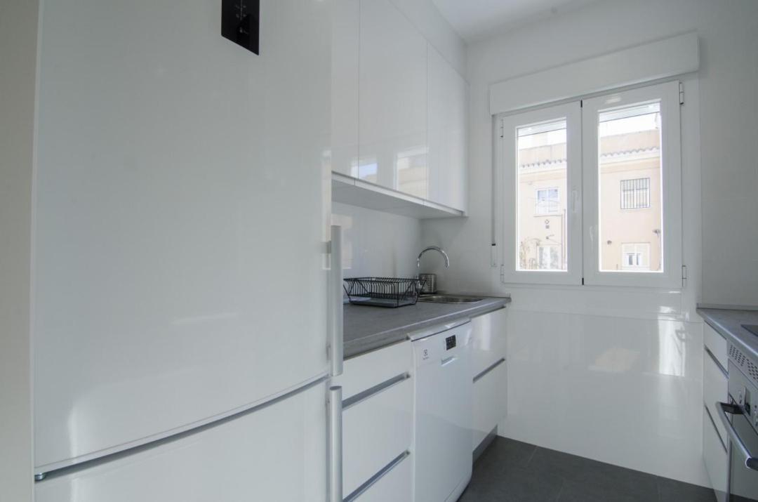 2 Bedrooms 2 Bathrooms Furnished - Bernabeu - Business Area With Terrace - Minty Stay Madrid Dış mekan fotoğraf