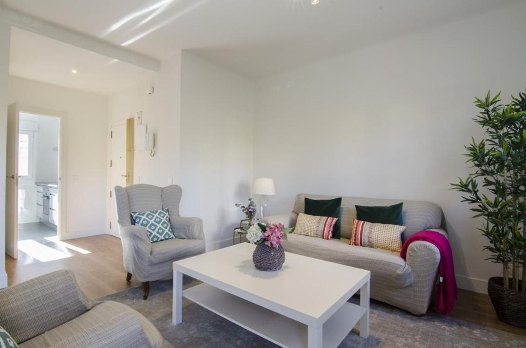 2 Bedrooms 2 Bathrooms Furnished - Bernabeu - Business Area With Terrace - Minty Stay Madrid Dış mekan fotoğraf